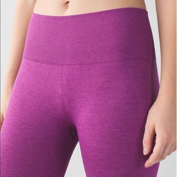 Lululemon In The Flow Crop II - Picture 5 of 10